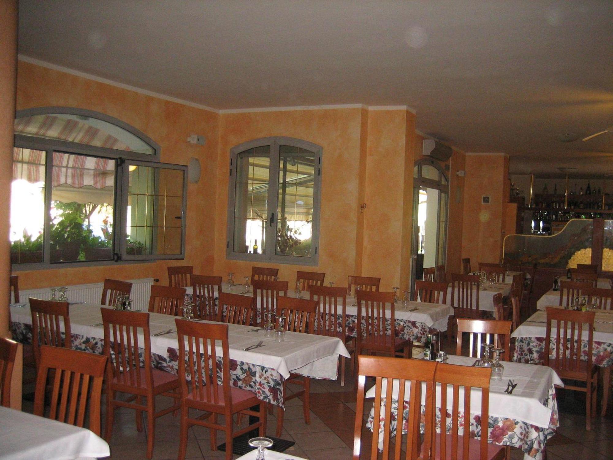 Albergo Ristorante Sterlina Grizzana المظهر الخارجي الصورة