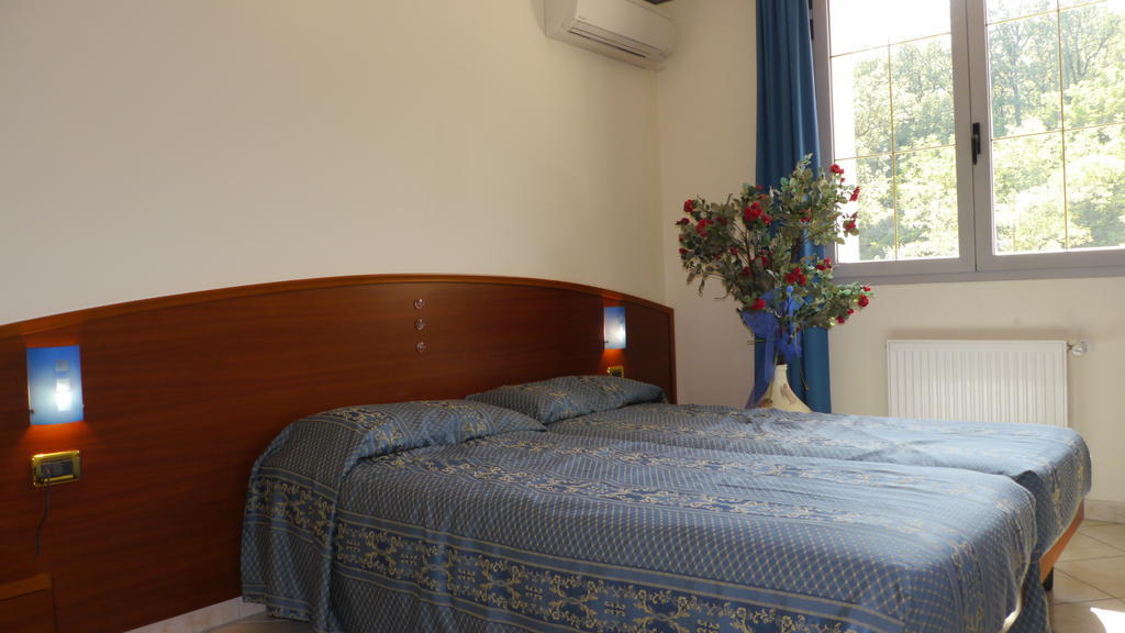 Albergo Ristorante Sterlina Grizzana الغرفة الصورة
