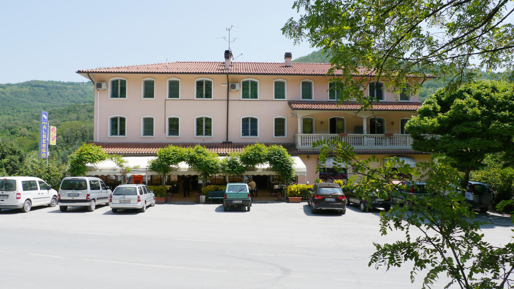 Albergo Ristorante Sterlina Grizzana المظهر الخارجي الصورة